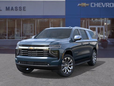 New 2026 Chevrolet Suburban Premier image 6