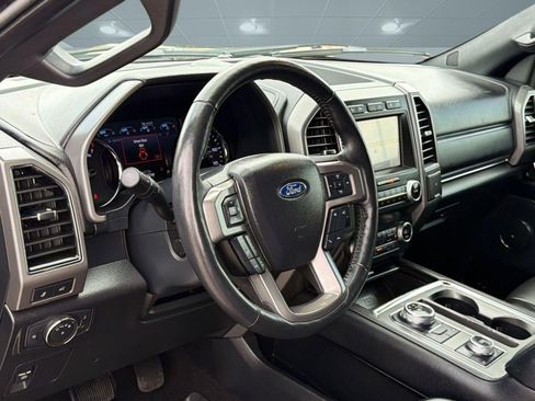 Certified 2021 Ford Expedition XLT image 3