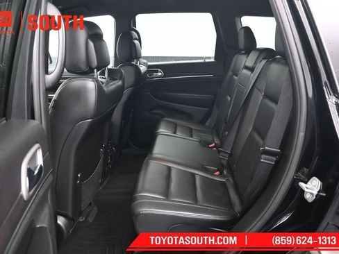 Used 2018 Jeep Grand Cherokee Limited AWD/4WD image 10