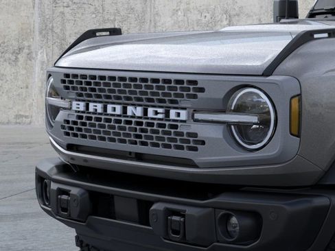 New 2025 Ford Bronco Badlands AWD/4WD image 19
