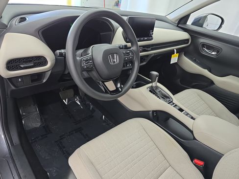 Certified 2025 Honda HR-V LX image 15