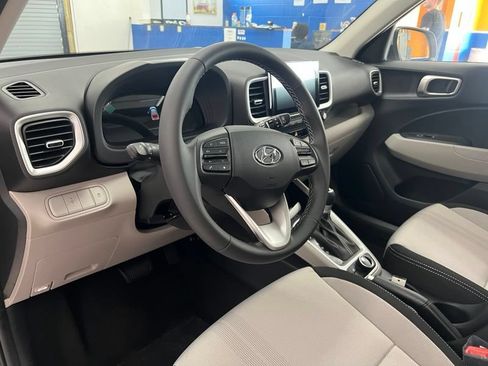New 2026 Hyundai Venue SEL FWD image 19