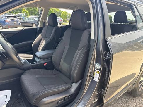 Used 2024 Subaru Outback Premium AWD/4WD image 17