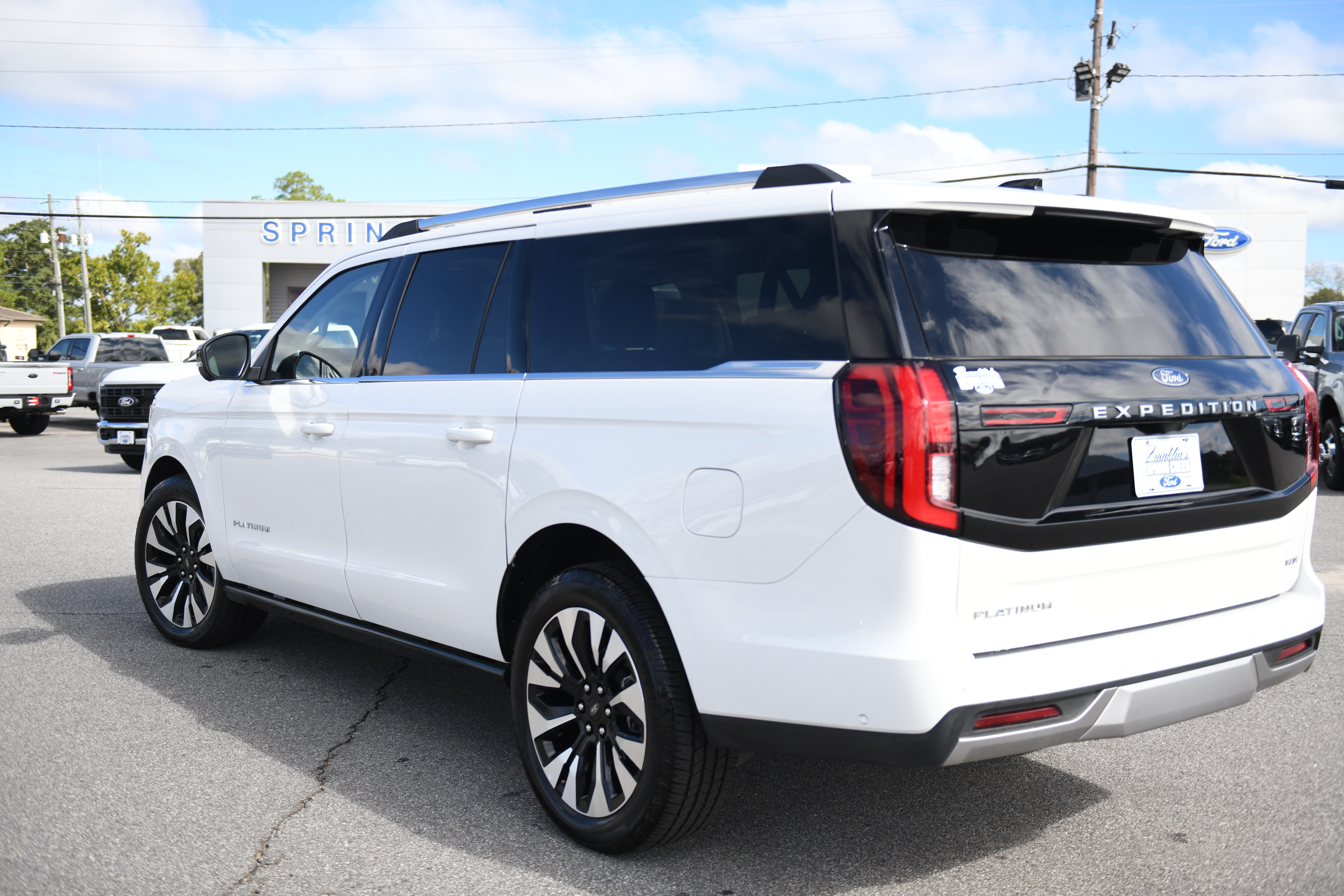 Used 2025 Ford Expedition Max Platinum w/ Driver's Package AWD/4WD image 6