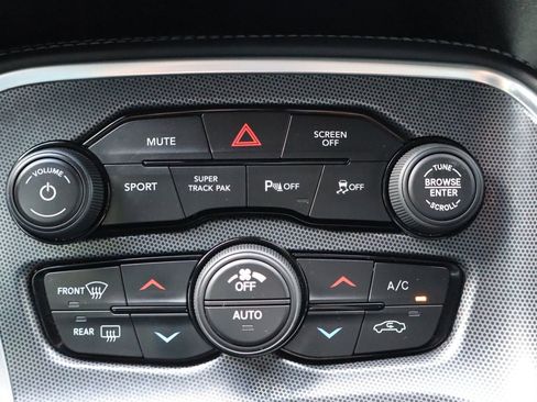 Used 2017 Dodge Challenger GT w/ Driver Convenience Group AWD/4WD image 18