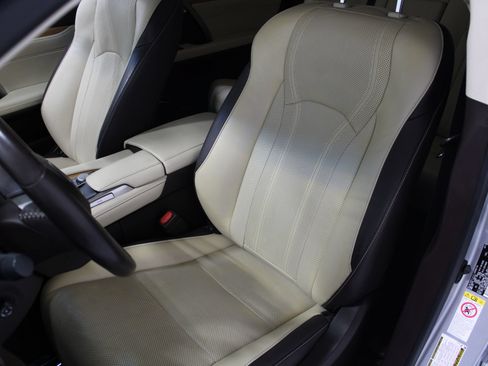 Used 2019 Lexus RX 350 AWD w/ Navigation Package image 14
