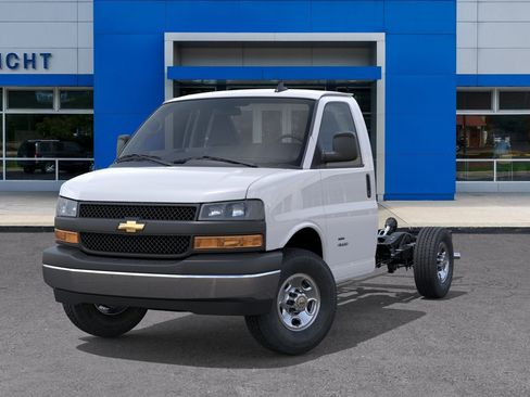 New 2026 Chevrolet Express 3500 w/ Power Convenience Package RWD image 30