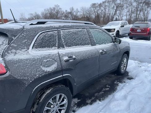 Used 2021 Jeep Cherokee Latitude Lux w/ Sun & Sound Group image 6