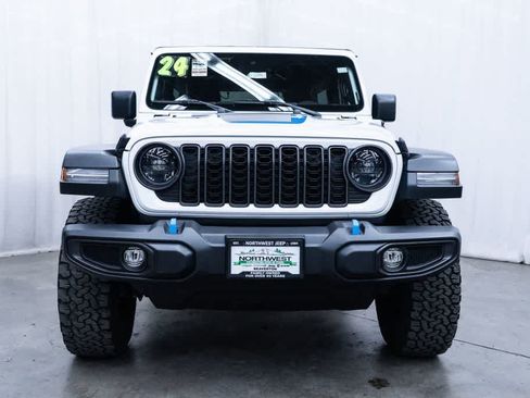 Used 2024 Jeep Wrangler Unlimited Rubicon 4xe AWD/4WD image 2