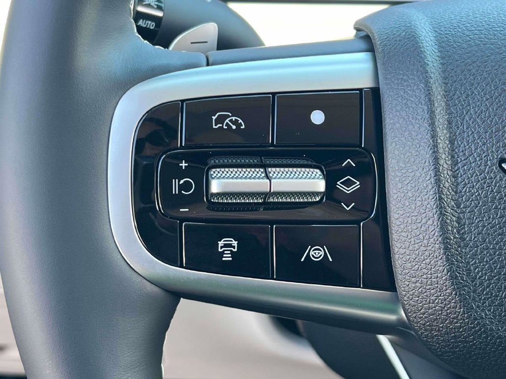 New 2027 Genesis GV70 2.5T Select AWD/4WD image 30