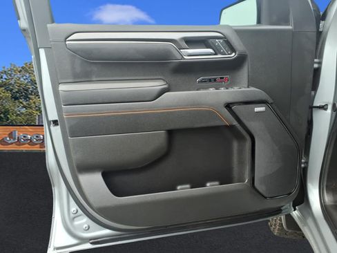 Used 2025 GMC Sierra 1500 AT4 AWD/4WD image 11