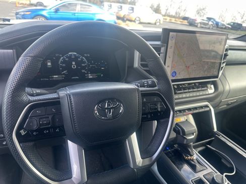 Certified 2024 Toyota Sequoia Platinum image 9