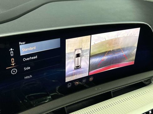 Used 2025 Cadillac Optiq Sport 1 AWD/4WD image 19
