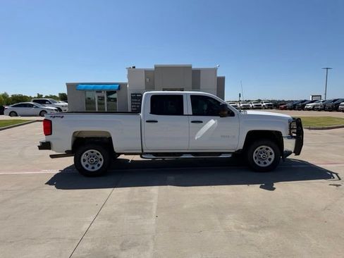 Used 2015 Chevrolet Silverado 3500 W/T w/ WT Convenience Package AWD/4WD image 2