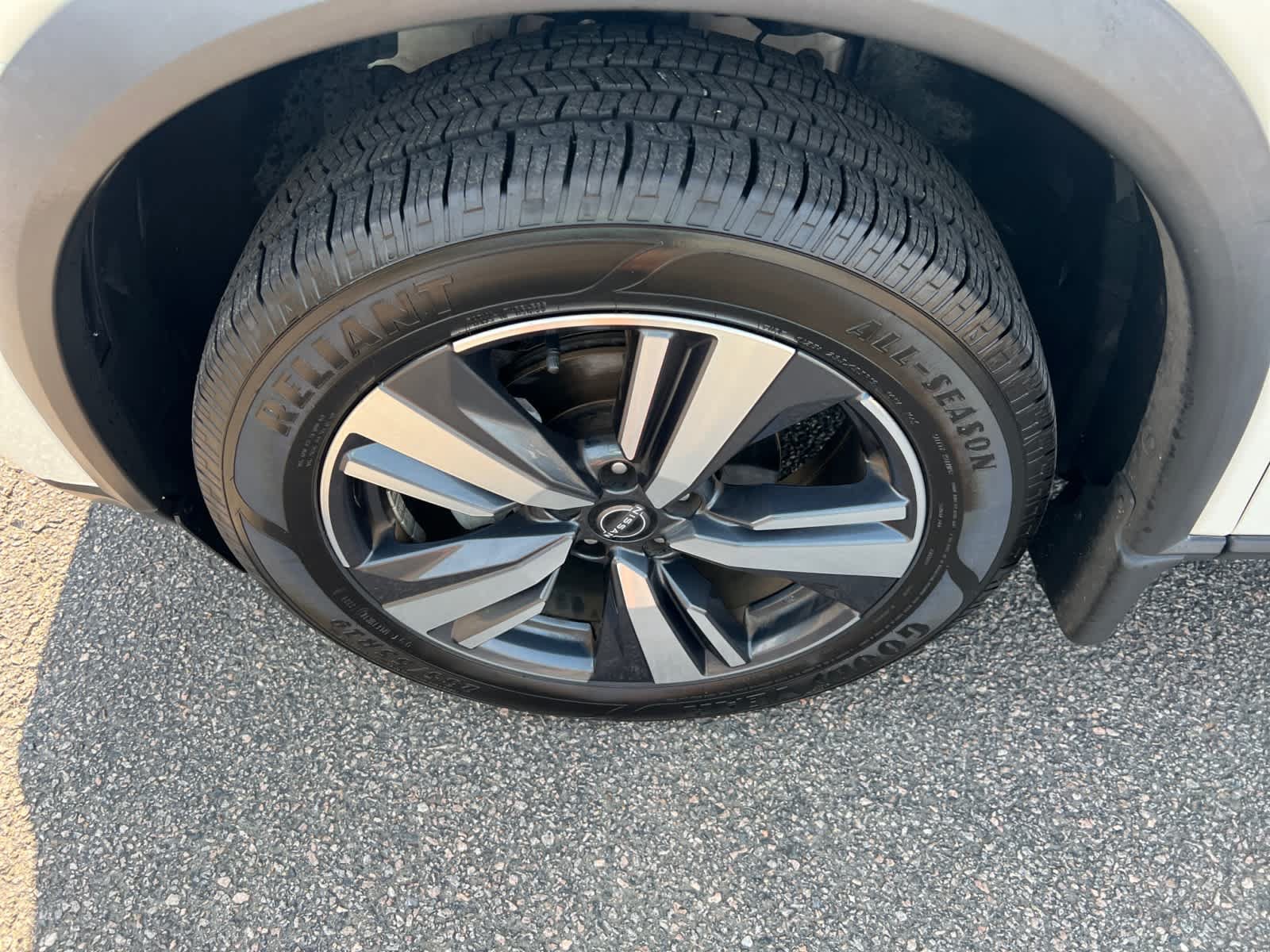 Certified 2022 Nissan Rogue SL FWD image 10