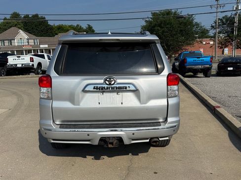 Used 2013 Toyota 4Runner SR5 w/ Premium Pkg AWD/4WD image 7