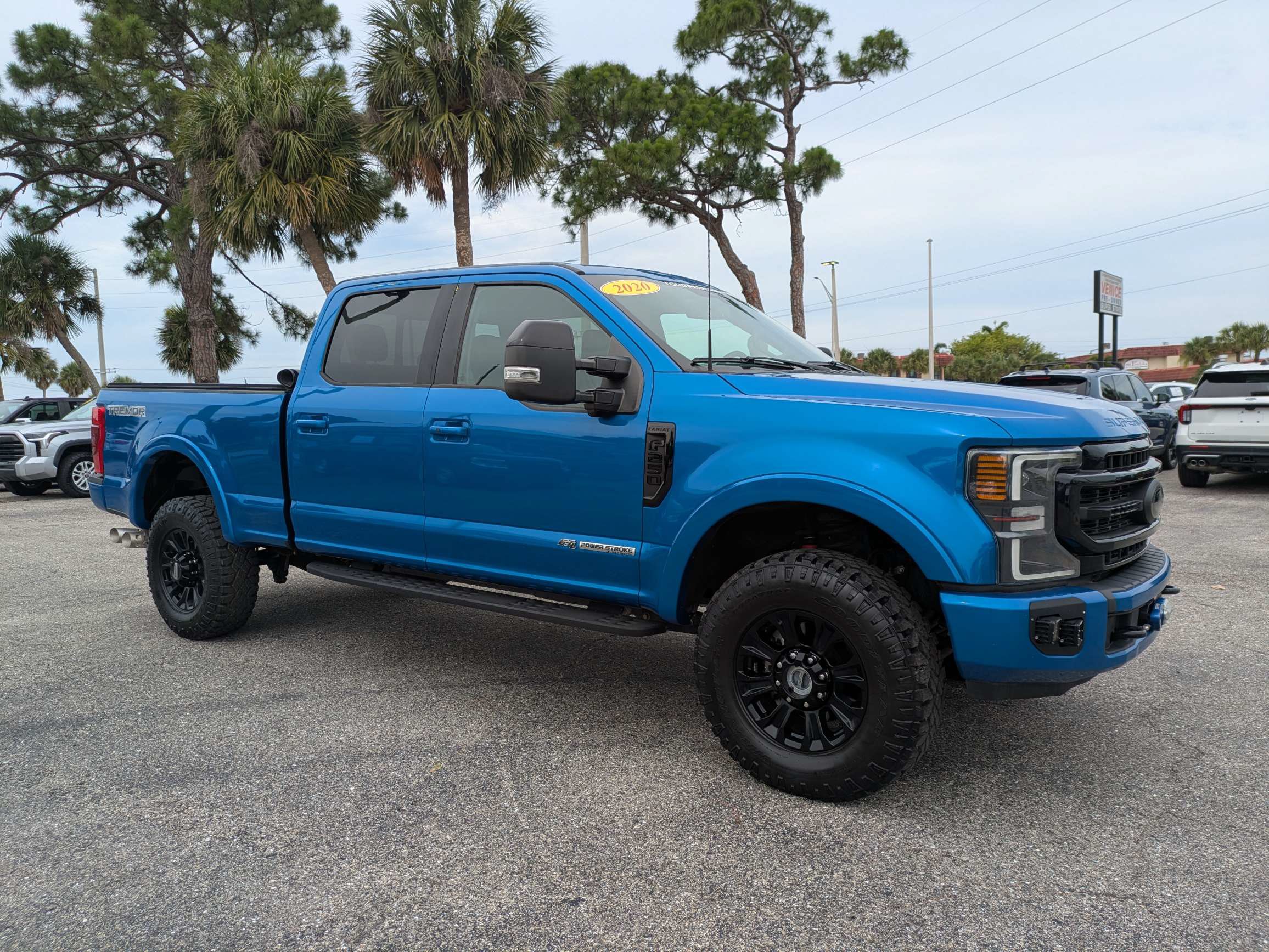 Used 2020 Ford F250 Lariat AWD/4WD image 2