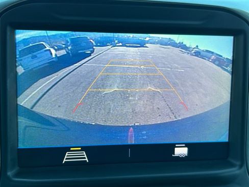 Used 2020 Chevrolet Silverado 1500 LT w/ Texas Edition image 13