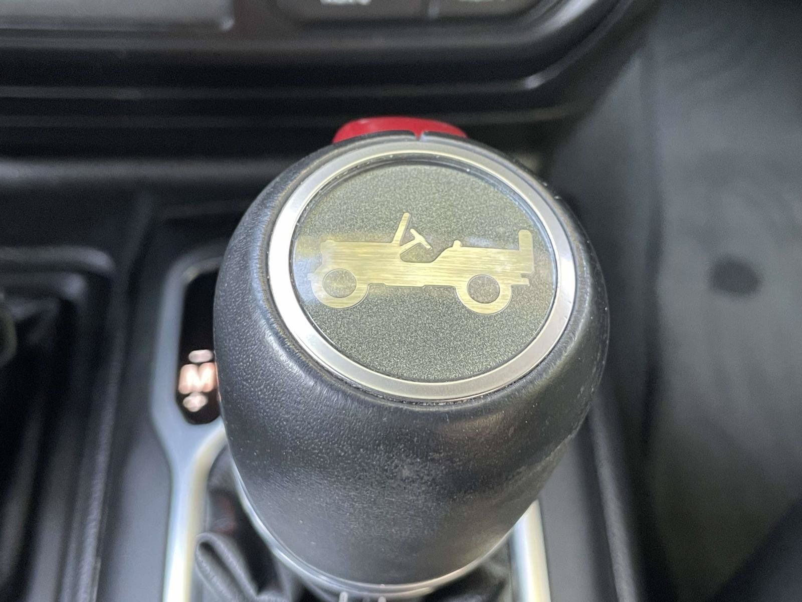 Used 2019 Jeep Wrangler Unlimited Sahara AWD/4WD image 32