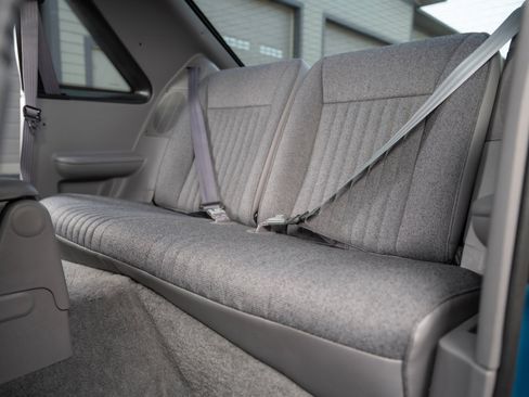 Used 1993 Ford Mustang Cobra RWD image 26