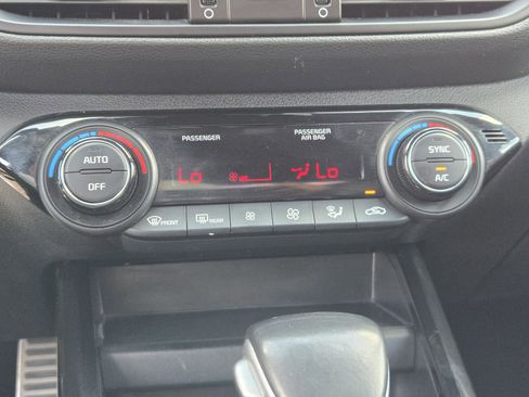 Used 2023 Kia Forte GT-Line FWD image 12