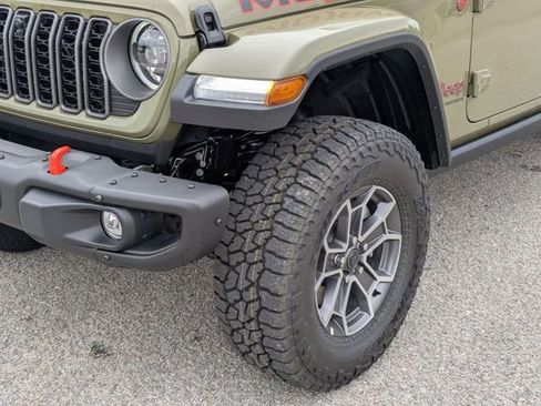 New 2025 Jeep Gladiator Mojave image 12