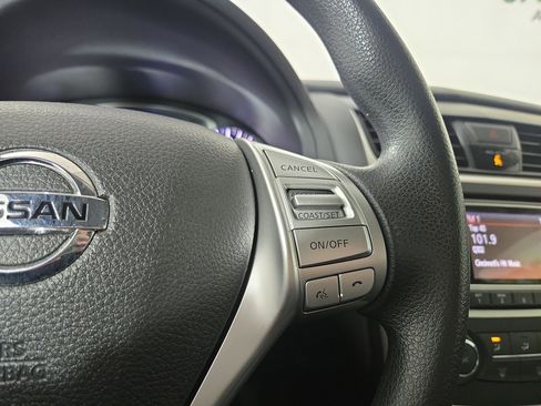 Used 2018 Nissan Altima 2.5 S w/ S Convenience Package image 16