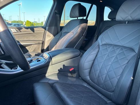 Used 2025 BMW X5 xDrive40i AWD/4WD image 11