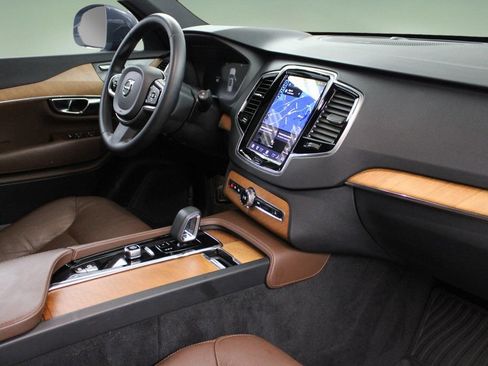 Certified 2023 Volvo XC90 B6 Plus w/ Protection Package Premier AWD/4WD image 22