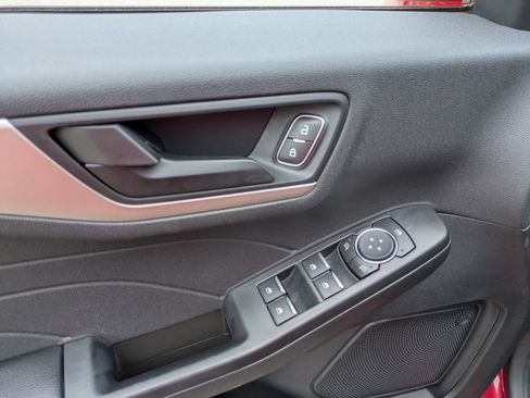 Certified 2022 Ford Escape SE w/ Convenience Package FWD image 16