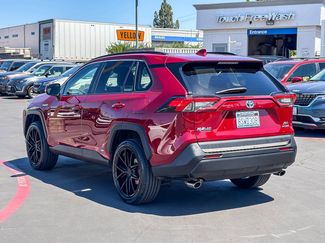Used 2020 Toyota RAV4 XLE w/ Convenience Package AWD/4WD video 2