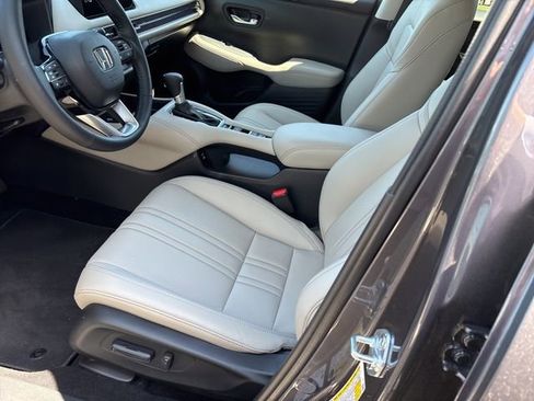 Used 2026 Honda HR-V EX-L image 4