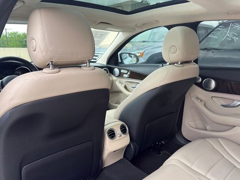 Used 2020 Mercedes-Benz C 300 Sedan image 26