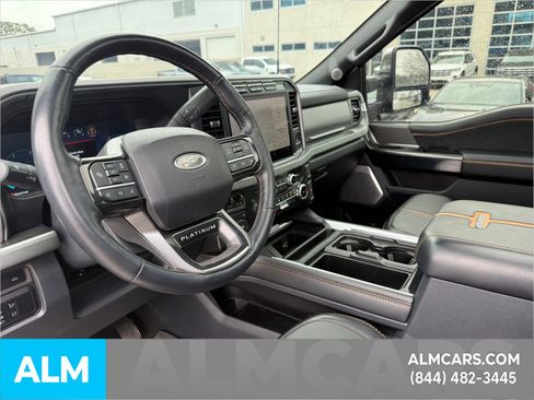 Used 2024 Ford F250 Platinum image 18