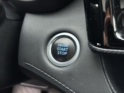 Used 2021 Toyota Highlander XSE image 16