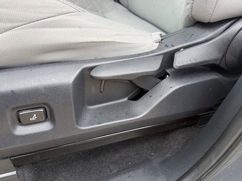 Used 2025 Toyota Tacoma TRD Sport AWD/4WD image 25