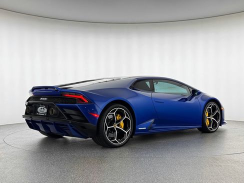 Used 2020 Lamborghini Huracan EVO AWD/4WD image 6