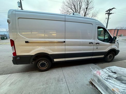 Used 2017 Ford Transit 350 148 Medium Roof w/ Interior Upgrade Package RWD image 4