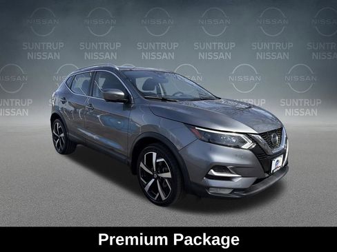 Used 2020 Nissan Rogue Sport SL w/ Premium Package image 9
