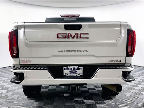 Used 2023 GMC Sierra 2500 AT4 w/ AT4 Premium Plus Package AWD/4WD image 4