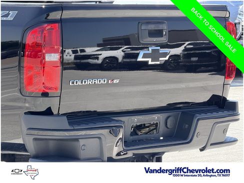 Used 2019 Chevrolet Colorado Z71 AWD/4WD image 6