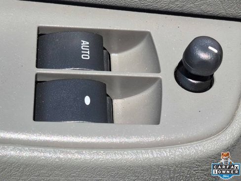 Certified 2024 Chevrolet Express 2500 w/ Driver Convenience Package RWD image 15