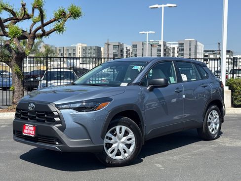 New 2026 Toyota Corolla Cross L image 2