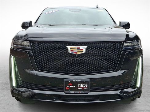 Used 2022 Cadillac Escalade ESV Sport w/ Touring Package image 2