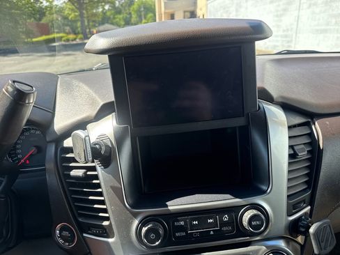 Used 2016 Chevrolet Suburban LTZ AWD/4WD image 29