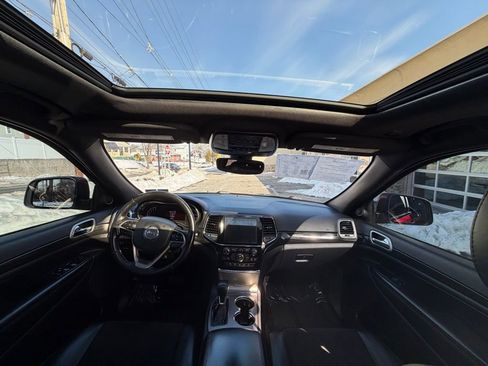 Used 2020 Jeep Grand Cherokee Altitude image 10