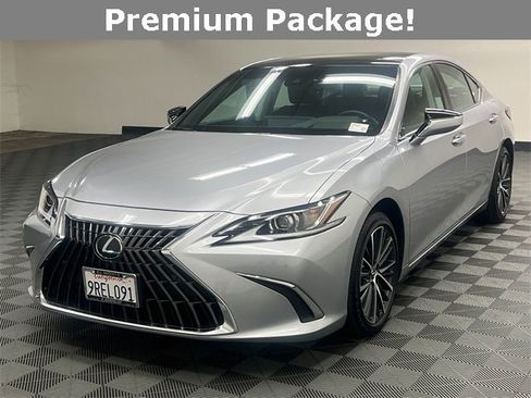 Certified 2025 Lexus ES 350 w/ Premium Package image 2