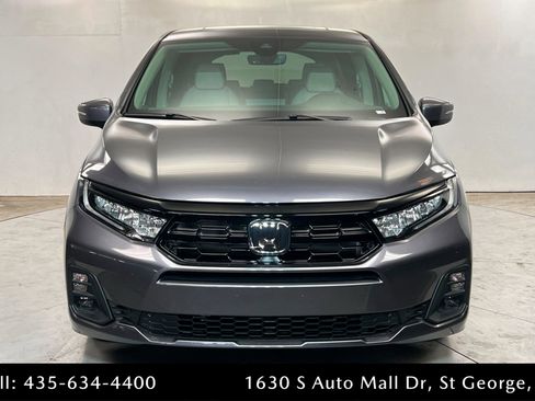 New 2026 Honda Odyssey Touring image 8