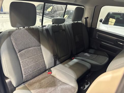 Used 2014 RAM 2500 SLT w/ Luxury Group AWD/4WD image 45