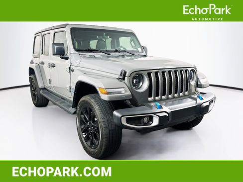 Used 2023 Jeep Wrangler Unlimited Sahara AWD/4WD image 1